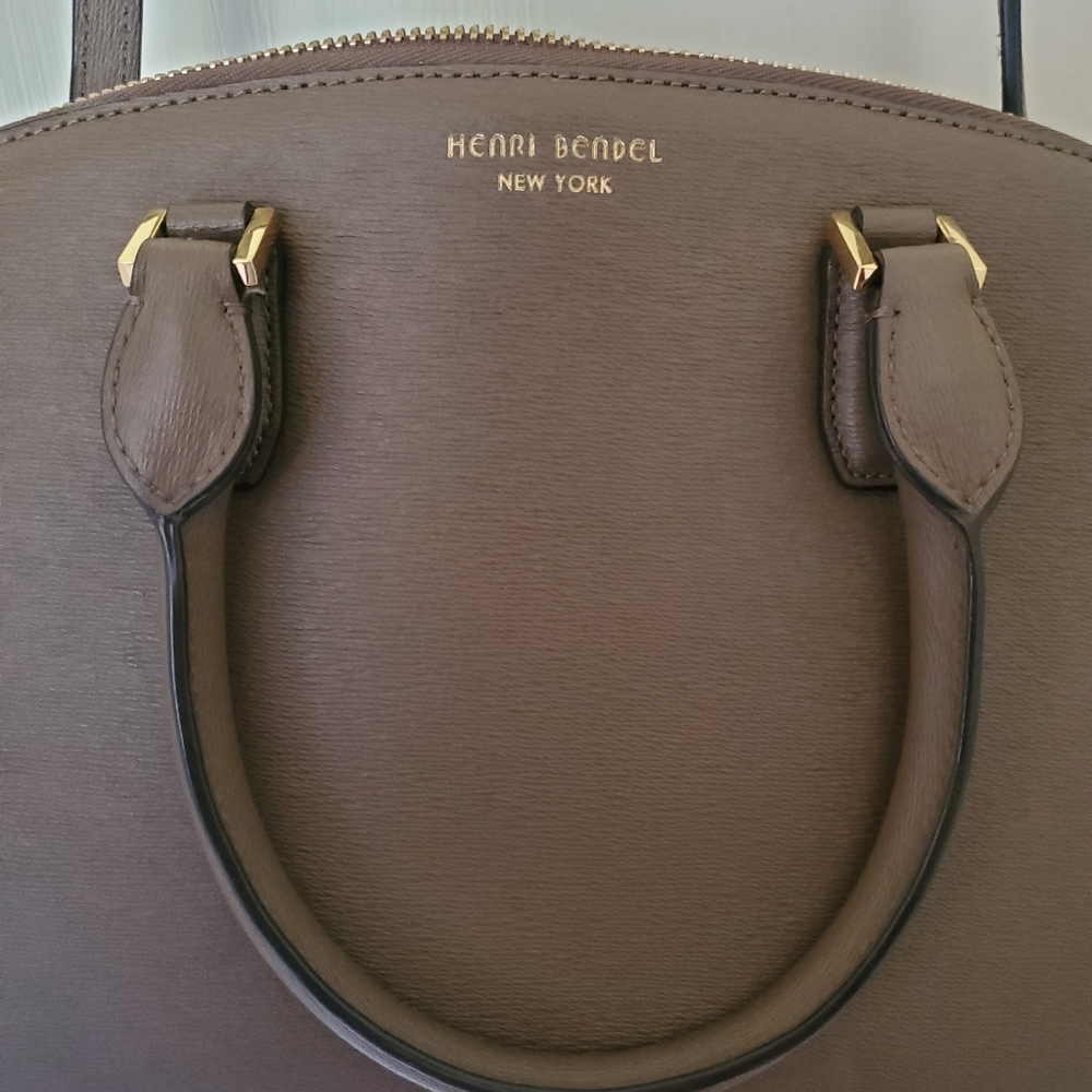 Henri Bendel Purse 👜